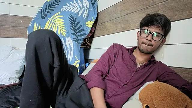 just fucks online show from July 5, 2026, 7:04 am