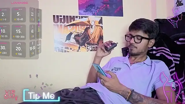 Snapshot of just_fucks chatting on April 3, 2026, 9:21 pm just fucks online show from April 3, 2026, 9:21 pm