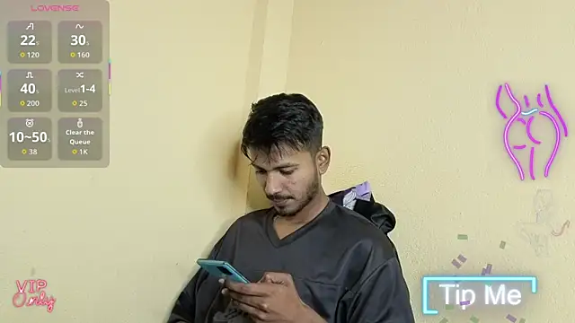 Snapshot of just_fucks chatting on February 7, 2026, 7:00 pm just fucks online show from February 7, 2026, 7:00 pm