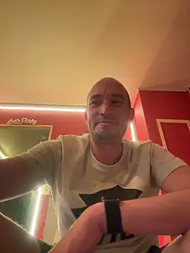 Denislamalice34 online show from June 17, 2026, 9:47 pm