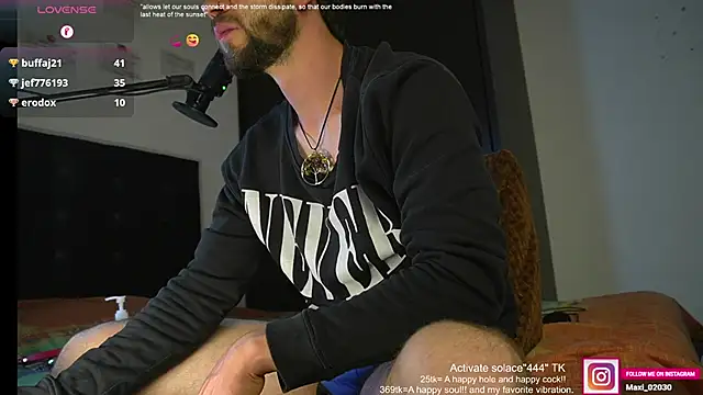 just maxii online show from March 13, 2025, 1:43 am