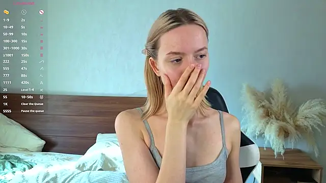 IdaValenti online show from October 11, 2025, 4:46 am