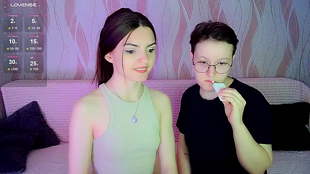  crazy baby  online show from October 30, 2025, 8:17 pm