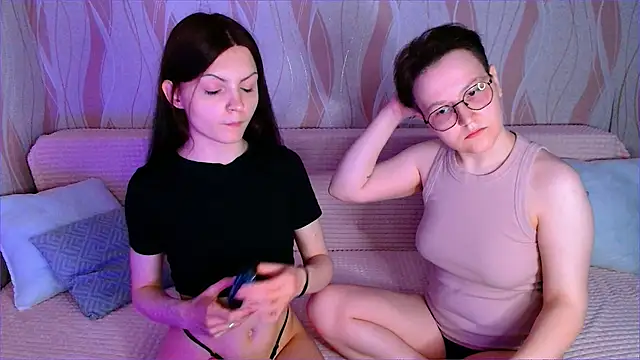  crazy baby  online show from May 19, 2026, 7:10 pm