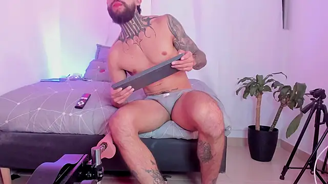 Apolo Bianco  online show from January 14, 2026, 6:39 am