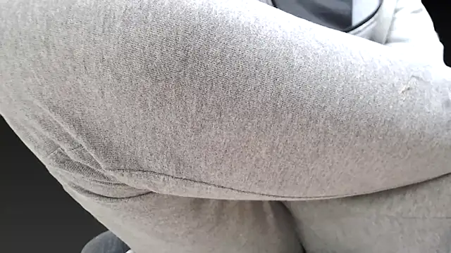 juanpalmox online show from October 6, 2025, 11:55 am