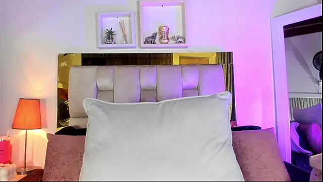 emmy r online show from October 10, 2025, 12:17 pm