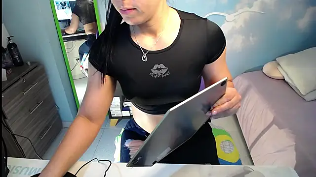 Nata bernett online show from March 12, 2025, 9:03 pm