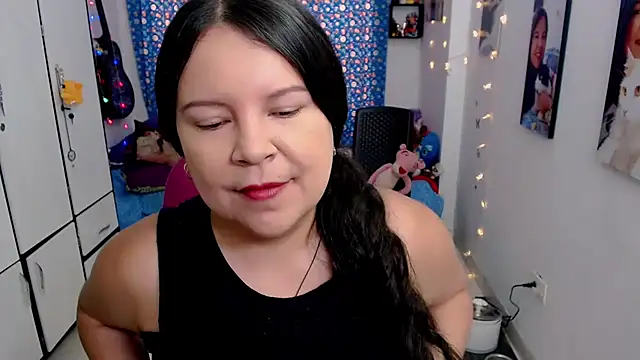 claryssa  online show from September 13, 2025, 7:14 pm