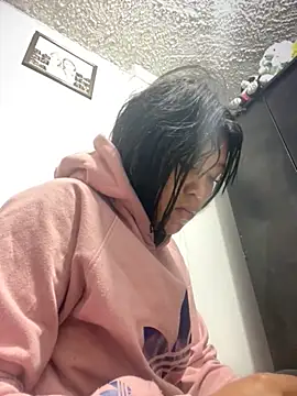 emily rosse04 online show from November 13, 2025, 11:25 am