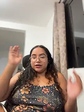 CurlyGirl 1 online show from July 24, 2026, 12:17 am