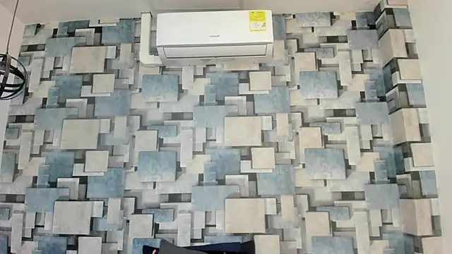 angel dthroatt online show from February 5, 2026, 12:12 pm