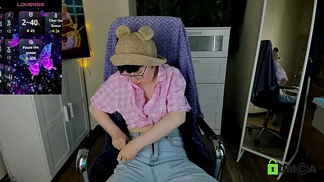 Melissa Wells online show from September 19, 2025, 3:38 pm