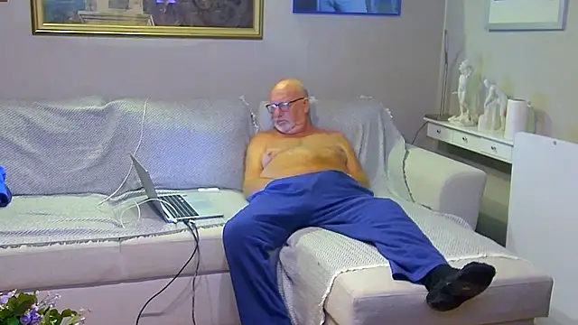 sperpa online show from November 7, 2025, 6:45 pm