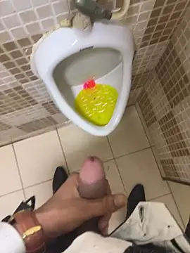 hitlar1026 online show from December 2, 2025, 12:40 pm