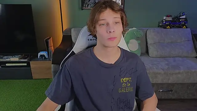 TeddyLiLboy online show from October 25, 2025, 11:31 am