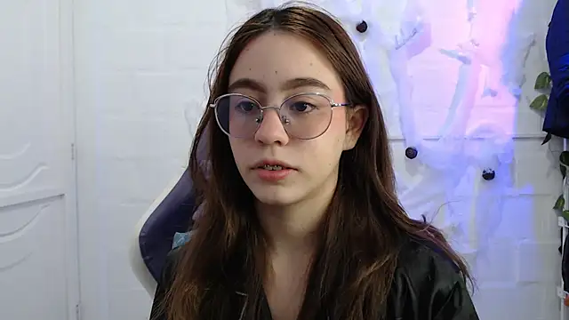 Snapshot of BlairVicent chatting on October 15, 2025, 1:52 pm BlairVicent online show from October 15, 2025, 1:52 pm