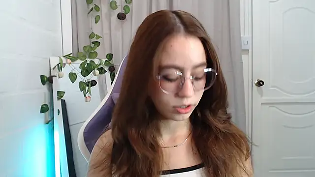 Snapshot of BlairVicent chatting on November 14, 2025, 1:37 pm BlairVicent online show from November 14, 2025, 1:37 pm