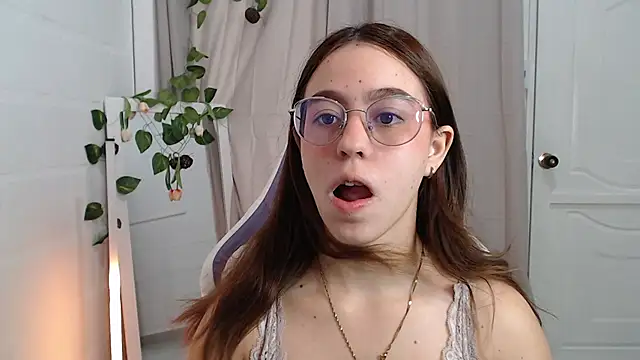 Snapshot of BlairVicent chatting on November 25, 2025, 3:01 pm BlairVicent online show from November 25, 2025, 3:01 pm