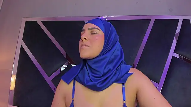 Nahid Jaziri1 online show from October 24, 2025, 8:19 pm