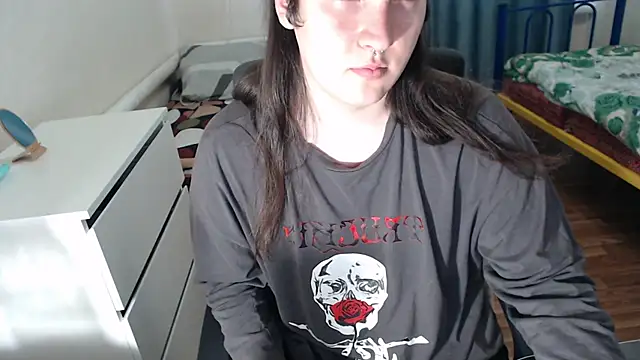 EvaMiron online show from September 27, 2025, 11:49 am