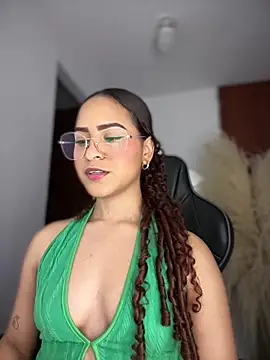 gretta kler1 online show from March 20, 2026, 10:33 pm