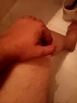 heartbroke13 online show from February 19, 2025, 6:21 pm