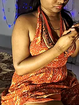 Snapshot of FANTASY_QUEEN_07 chatting on March 10, 2025, 10:39 am FANTASY QUEEN 07 online show from March 10, 2025, 10:39 am
