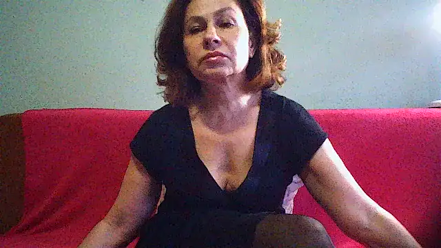 Mat Elenore online show from December 23, 2025, 7:07 am