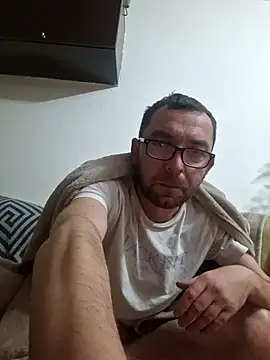 crissbadboy online show from January 16, 2026, 3:43 am