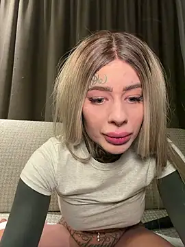 bambixboo online show from March 25, 2026, 12:22 am