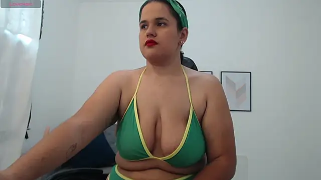 Snapshot of natalia_curvy1 chatting on September 26, 2025, 6:04 pm natalia curvy1 online show from September 26, 2025, 6:04 pm