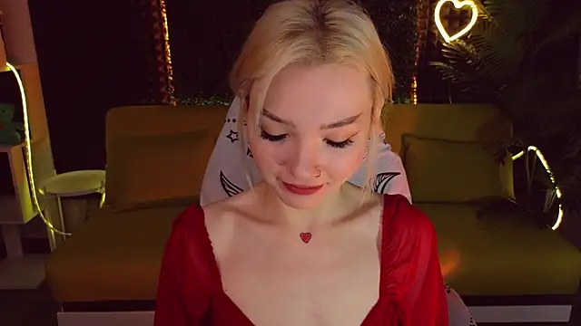 SandraBoyl online show from February 5, 2025, 1:26 am