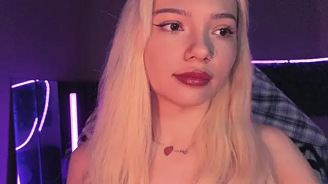 SandraBoyl online show from November 25, 2025, 2:23 am