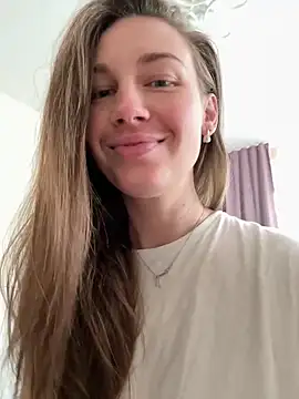 JasminJames online show from June 19, 2026, 9:15 am