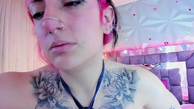 Candy morgan412 online show from December 16, 2025, 11:47 am