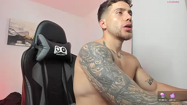 LucianSinclair online show from December 14, 2024, 2:44 am