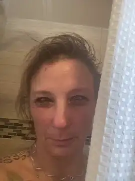 Snapshot of Everlyrose27 chatting on December 24, 2024, 4:40 pm Everlyrose27 online show from December 24, 2024, 4:40 pm