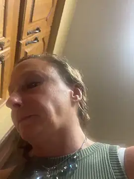 Snapshot of Everlyrose27 chatting on September 23, 2025, 12:50 am Everlyrose27 online show from September 23, 2025, 12:50 am