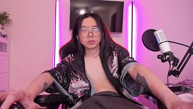 wexlee7 online show from November 28, 2025, 10:15 am