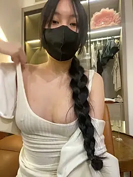 MEOW MEO online show from November 18, 2025, 4:10 pm