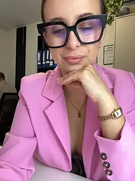 Hii Lolla online show from November 21, 2025, 6:56 am