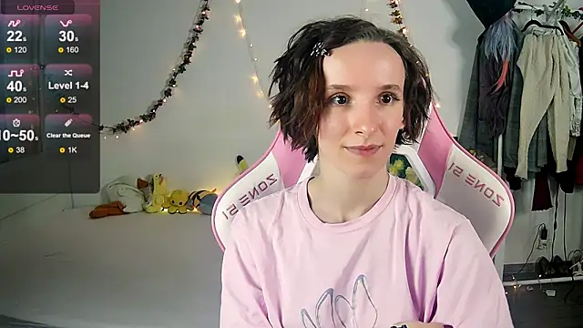 Violet Veliya online show from October 31, 2025, 5:42 pm