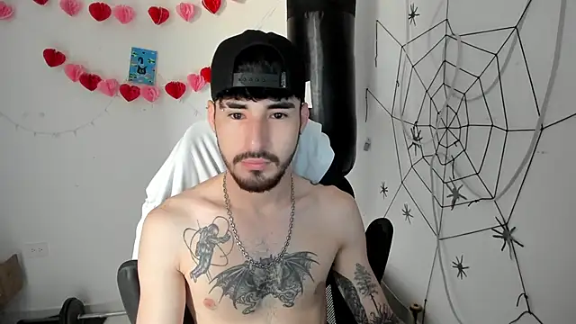 DmitriSanders online show from February 10, 2026, 3:33 pm