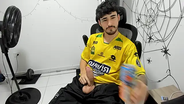 DmitriSanders online show from February 22, 2026, 4:26 am