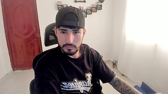 DmitriSanders online show from March 16, 2026, 10:34 pm