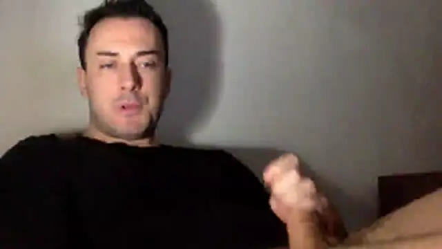 Snapshot of mainnrd chatting on December 19, 2025, 9:50 pm mainnrd online show from December 19, 2025, 9:50 pm