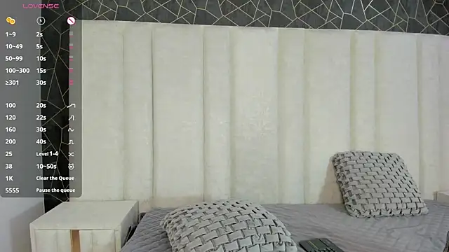 Snapshot of imkrystall chatting on March 10, 2025, 12:18 am imkrystall online show from March 10, 2025, 12:18 am