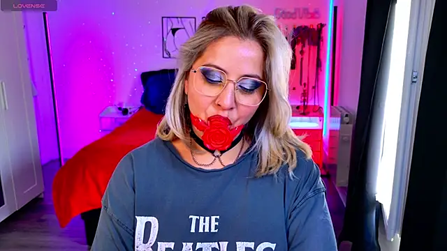 blackwidow s1 online show from April 18, 2026, 5:59 pm