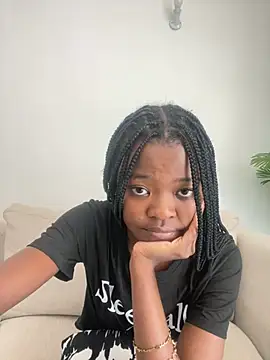 Snapshot of Grusha19 chatting on February 11, 2025, 8:48 am Grusha19 online show from February 11, 2025, 8:48 am